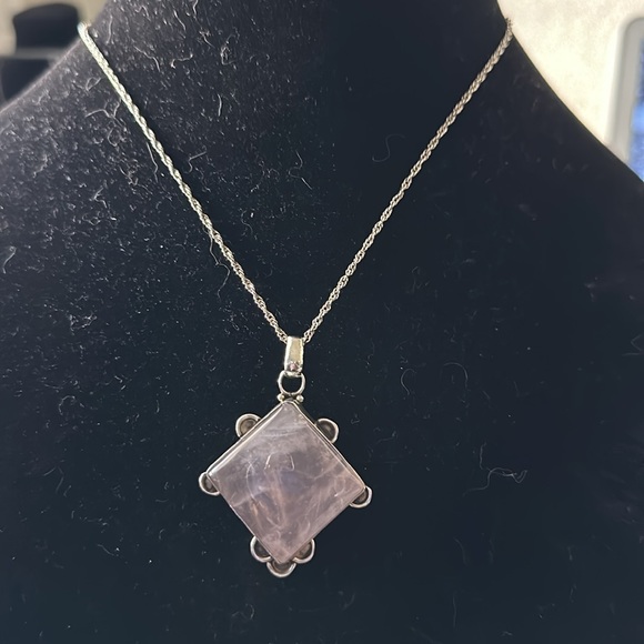 Rose quartz and 925 pendant and Chain - Picture 7 of 8